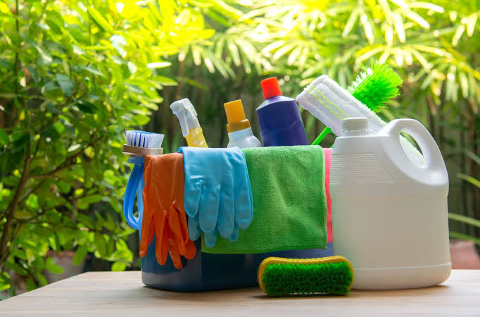 Sustainable Housekeeping Products (Top 10 Picks For A Green Home)